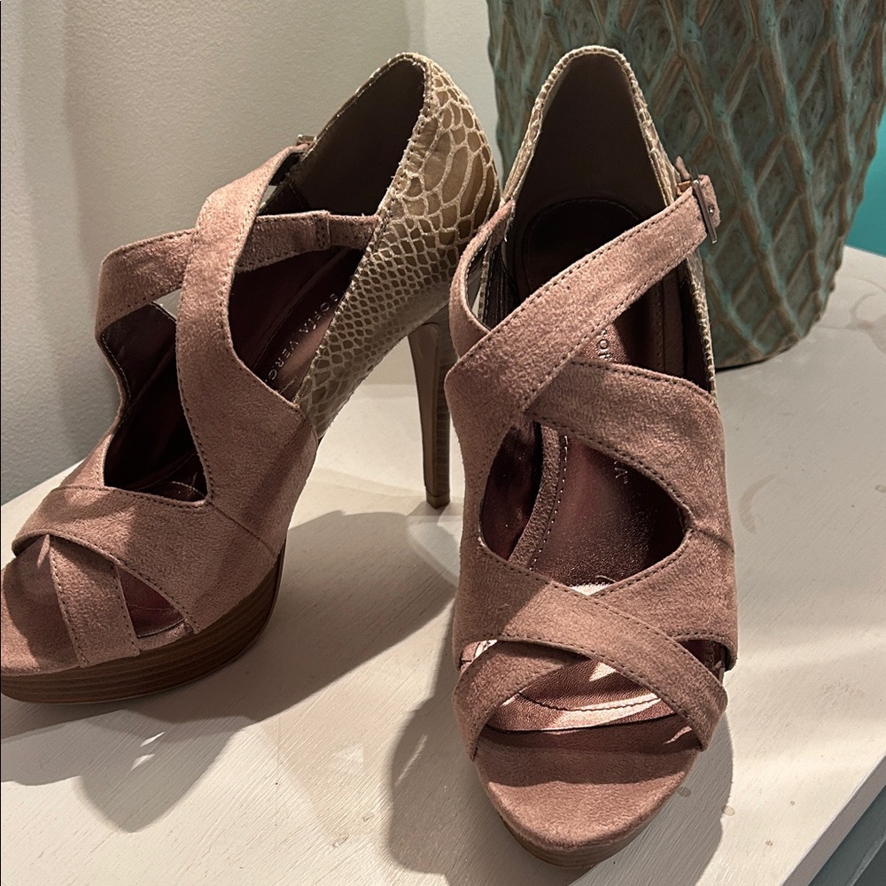 Sofia by Sofia Vergara Blush and Tan Heels